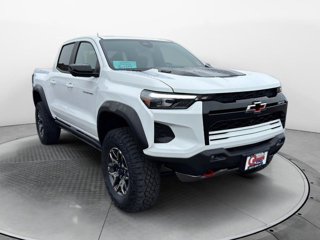 New 2026 Chevrolet Colorado ZR2 w/ Technology Package AWD/4WD image 7