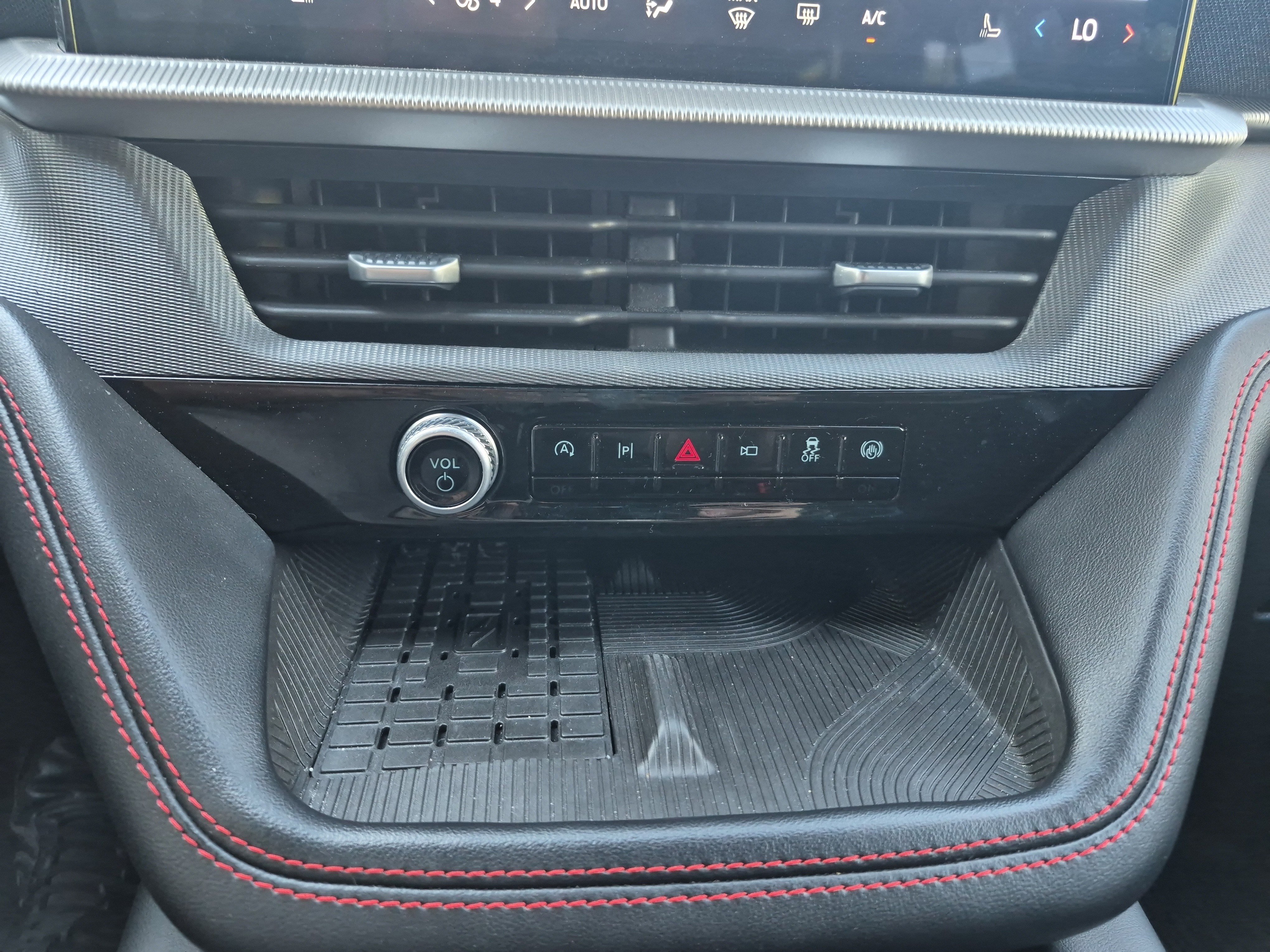 Used 2025 Ford Explorer ST w/ Sun And Sound Package image 33