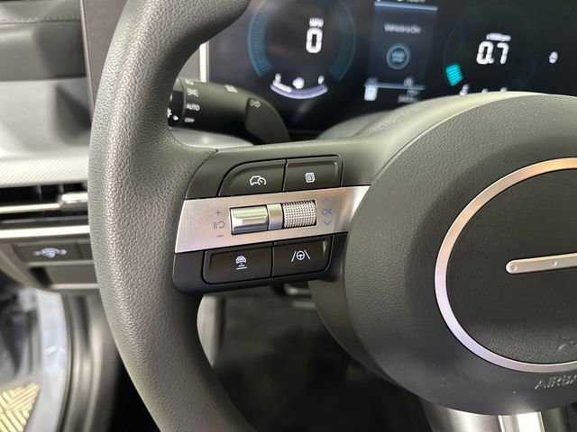 Used 2025 Hyundai Sonata SE FWD image 15