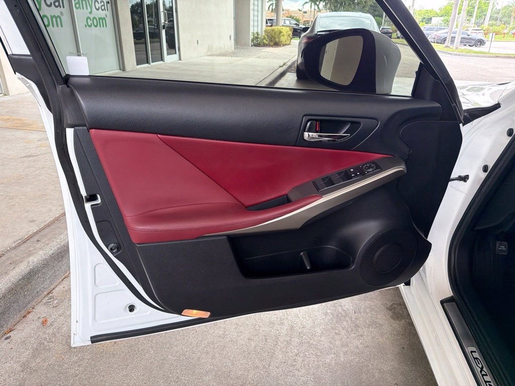 Used 2016 Lexus IS 200t w/ F Sport Package RWD image 39