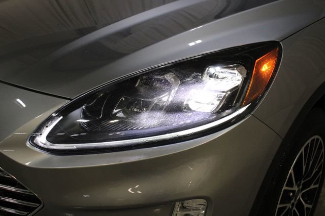Used 2022 Ford Escape Titanium image 33