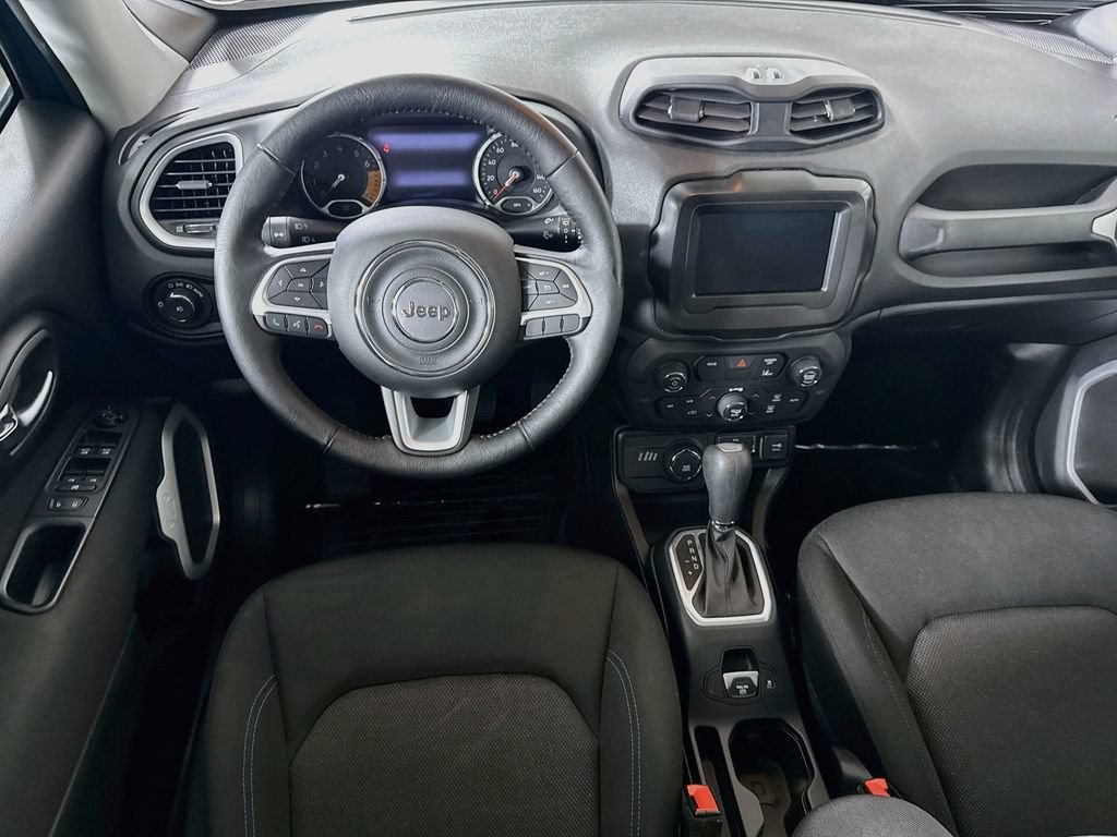 Used 2021 Jeep Renegade Latitude AWD/4WD image 4