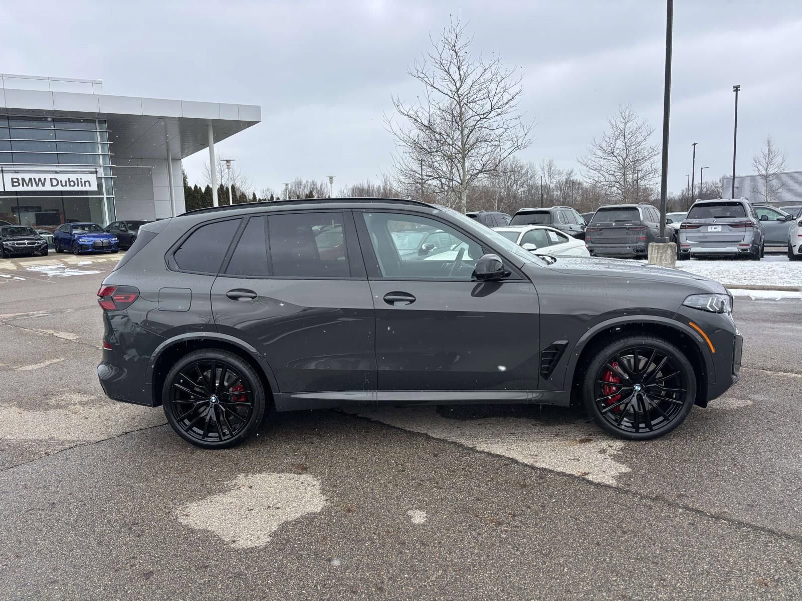 New 2026 BMW X5 M60i w/ Executive Package image 8