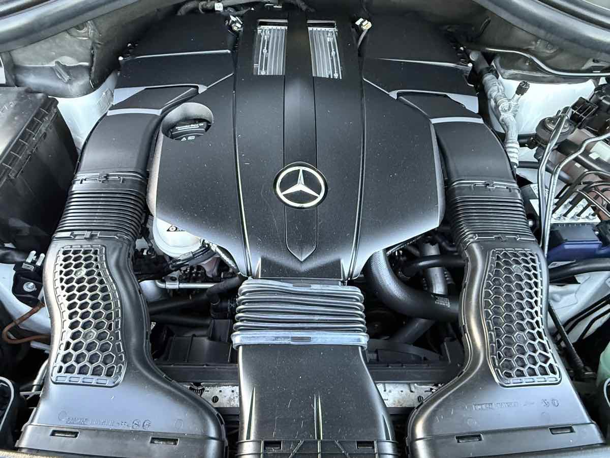 Used 2019 Mercedes-Benz GLS 450 4MATIC image 34