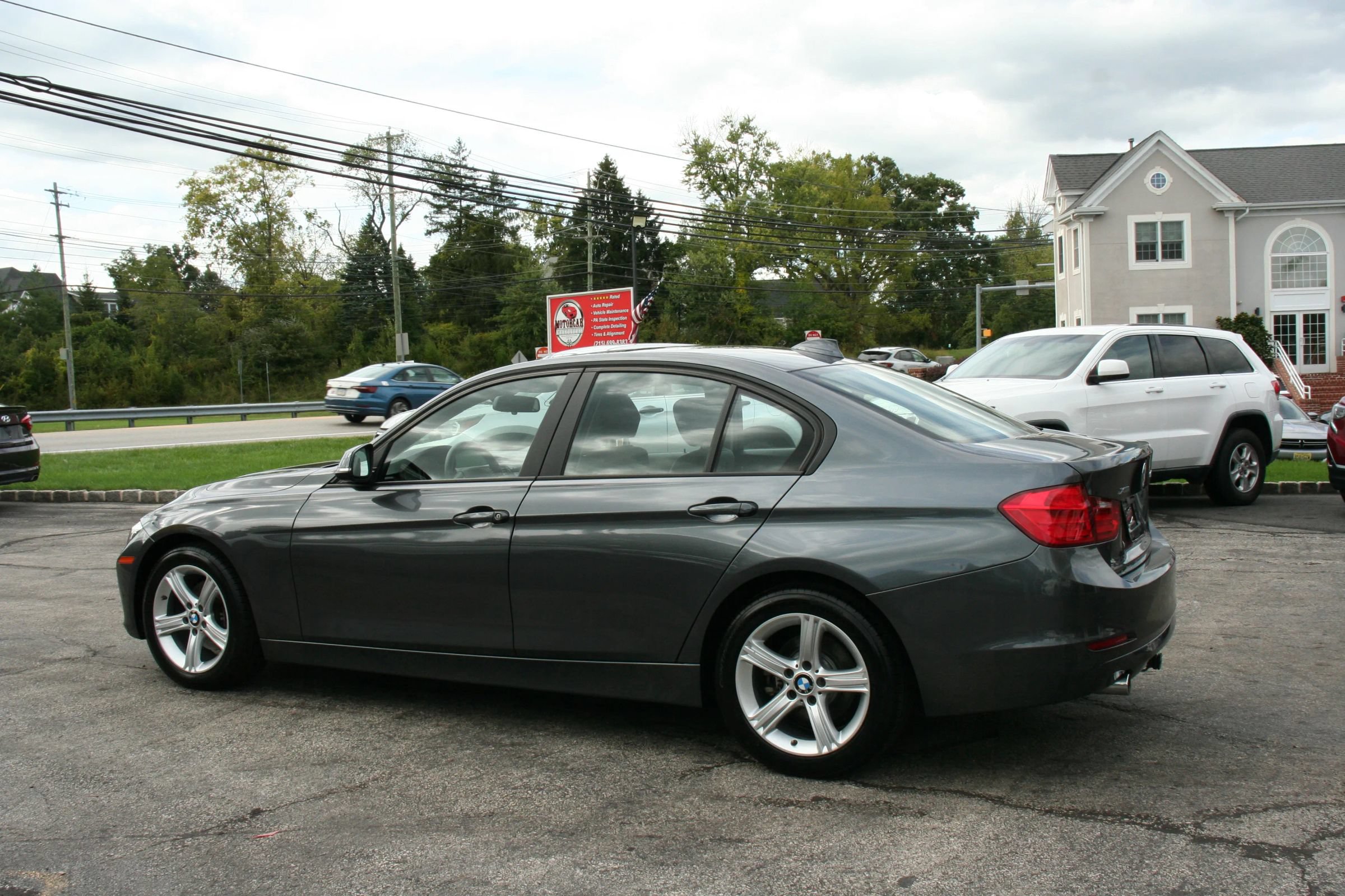 Used 2014 BMW 328d xDrive Sedan AWD/4WD image 9