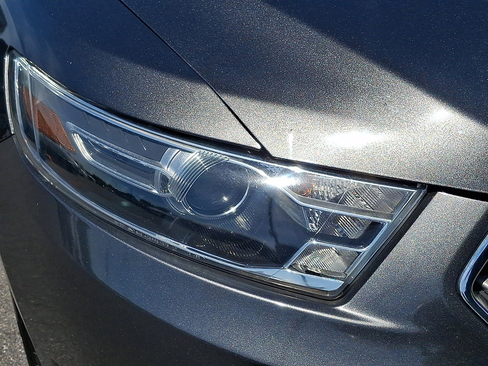 Used 2016 Ford Taurus SEL w/ Equipment Group 201A FWD image 9