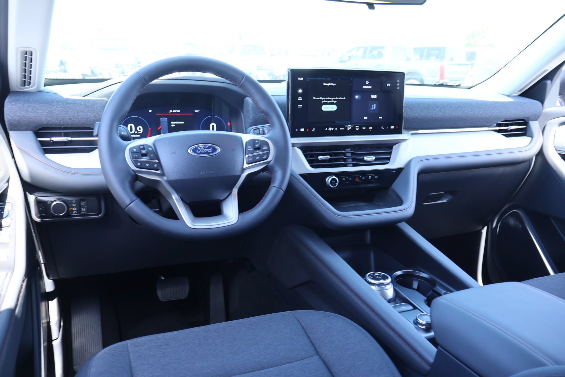 New 2026 Ford Explorer Active RWD image 2