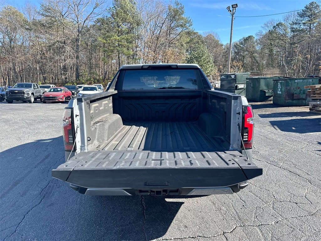 Used 2025 Chevrolet Silverado EV LT image 32