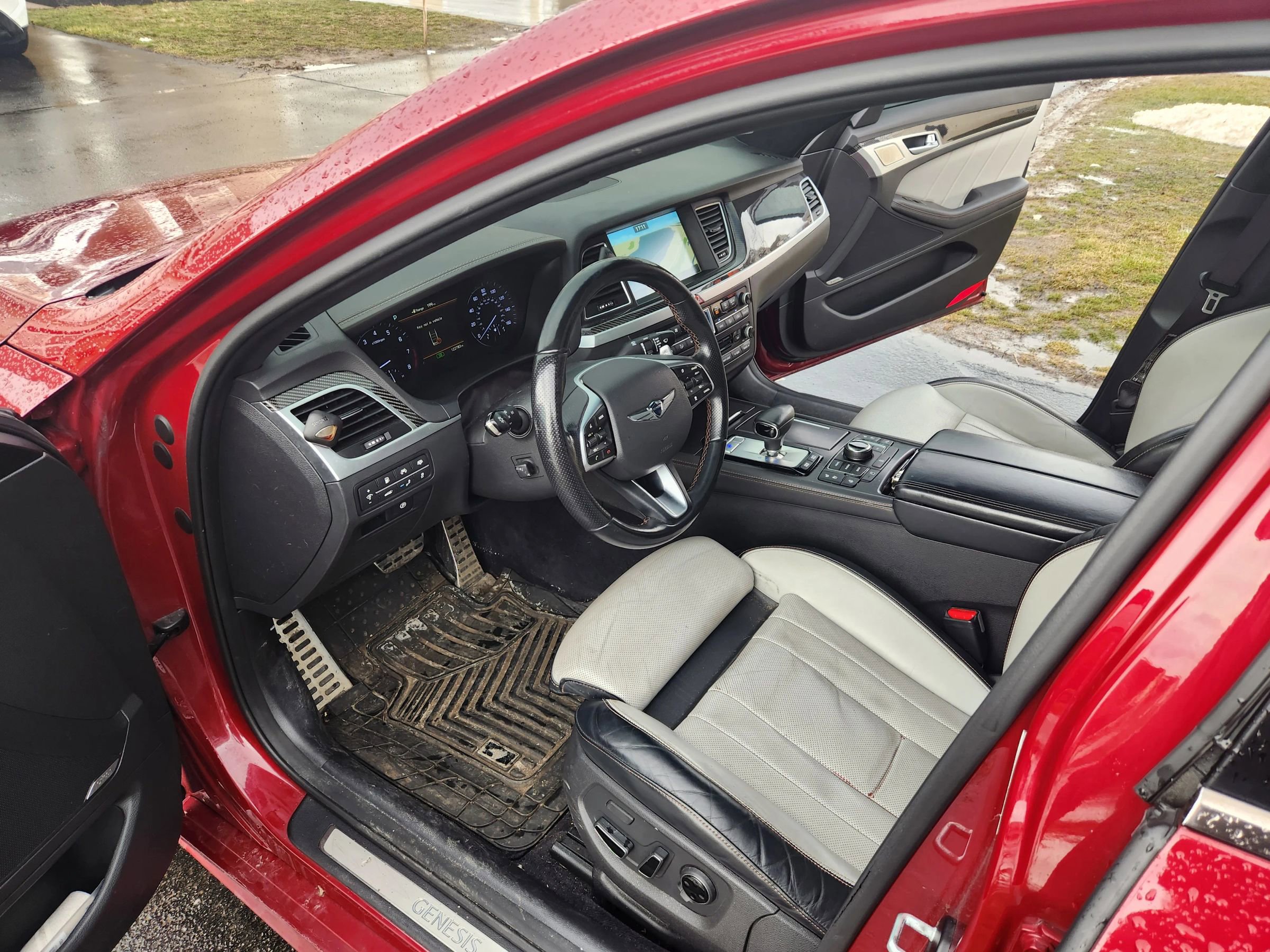 Used 2018 Genesis G80 3.3T Sport image 17