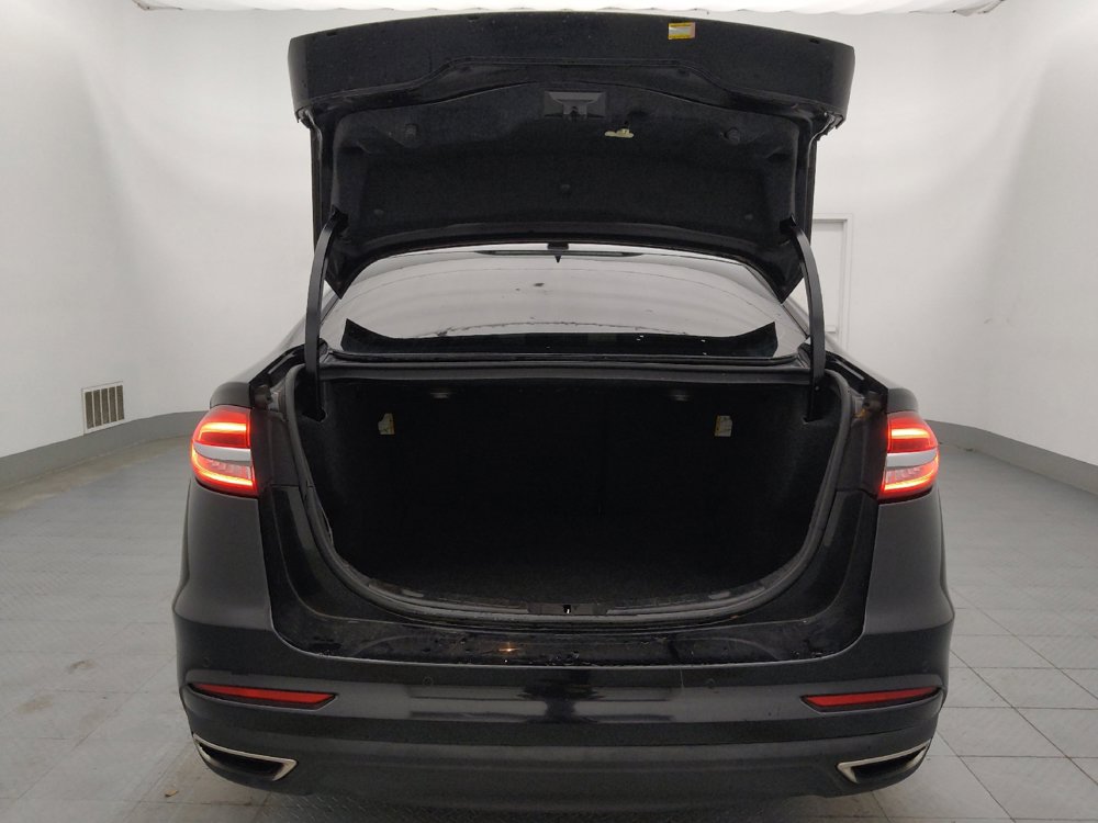 Used 2020 Ford Fusion Titanium FWD image 29