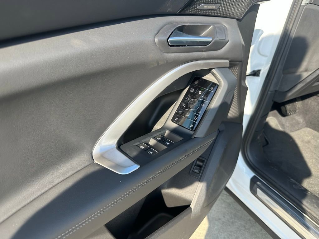 New 2025 Audi Q5 Premium Plus image 8