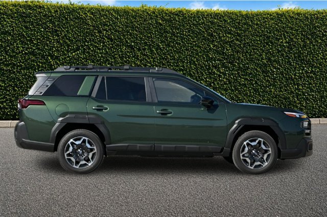 Used 2026 Subaru Outback Touring AWD/4WD image 3