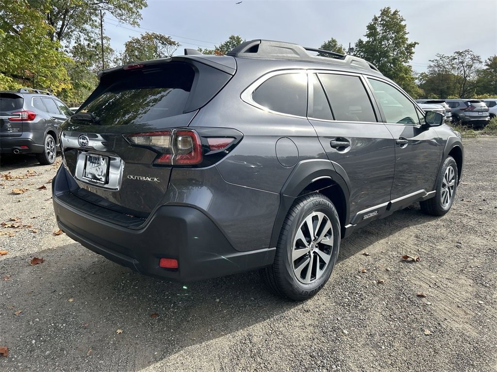 New 2025 Subaru Outback Premium image 8