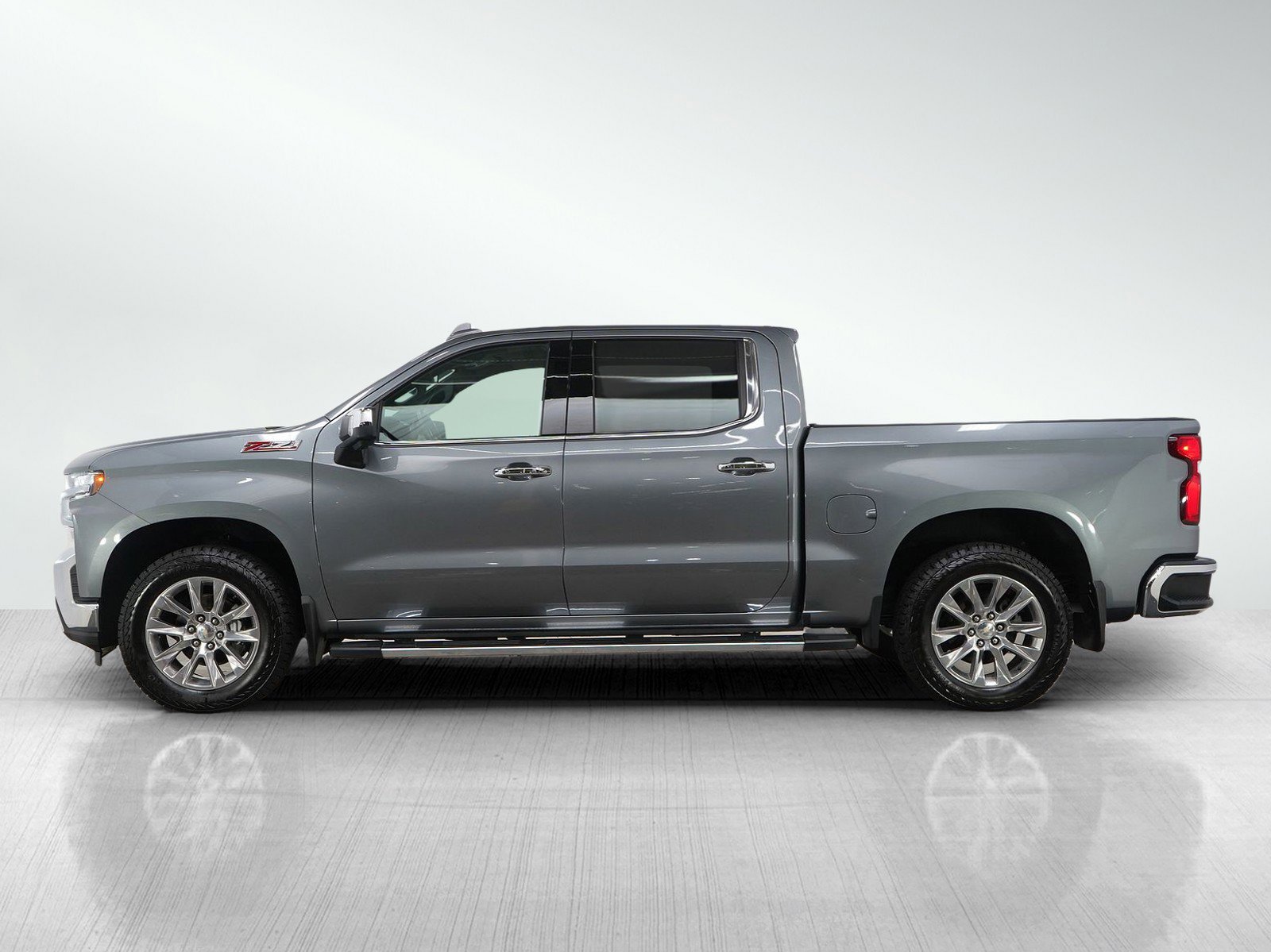 Used 2022 Chevrolet Silverado 1500 LTZ image 3