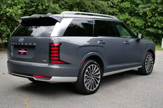 Used 2026 Hyundai Palisade Calligraphy AWD/4WD image 11