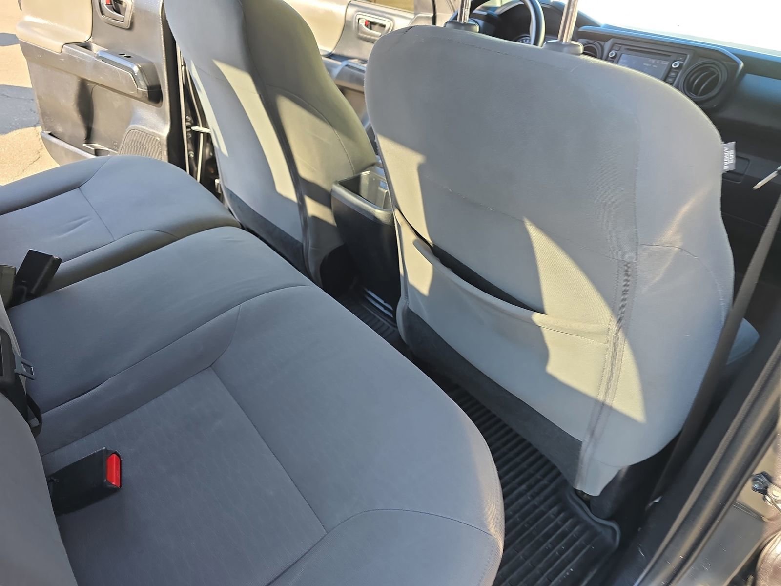 Used 2019 Toyota Tacoma SR w/ SR Convenience Package image 15