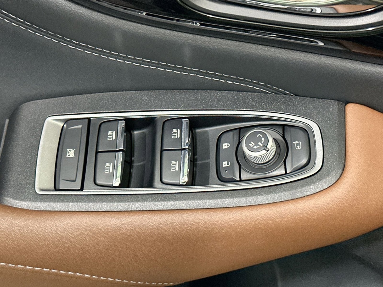 Used 2023 Subaru Outback Touring image 16