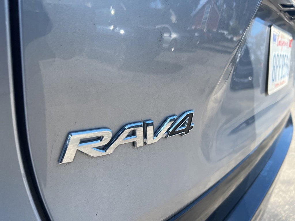 Used 2020 Toyota RAV4 XSE image 8