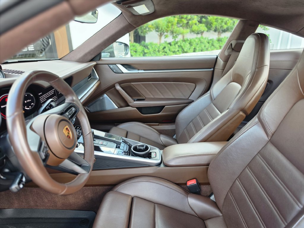 Used 2022 Porsche 911 Turbo AWD/4WD image 17