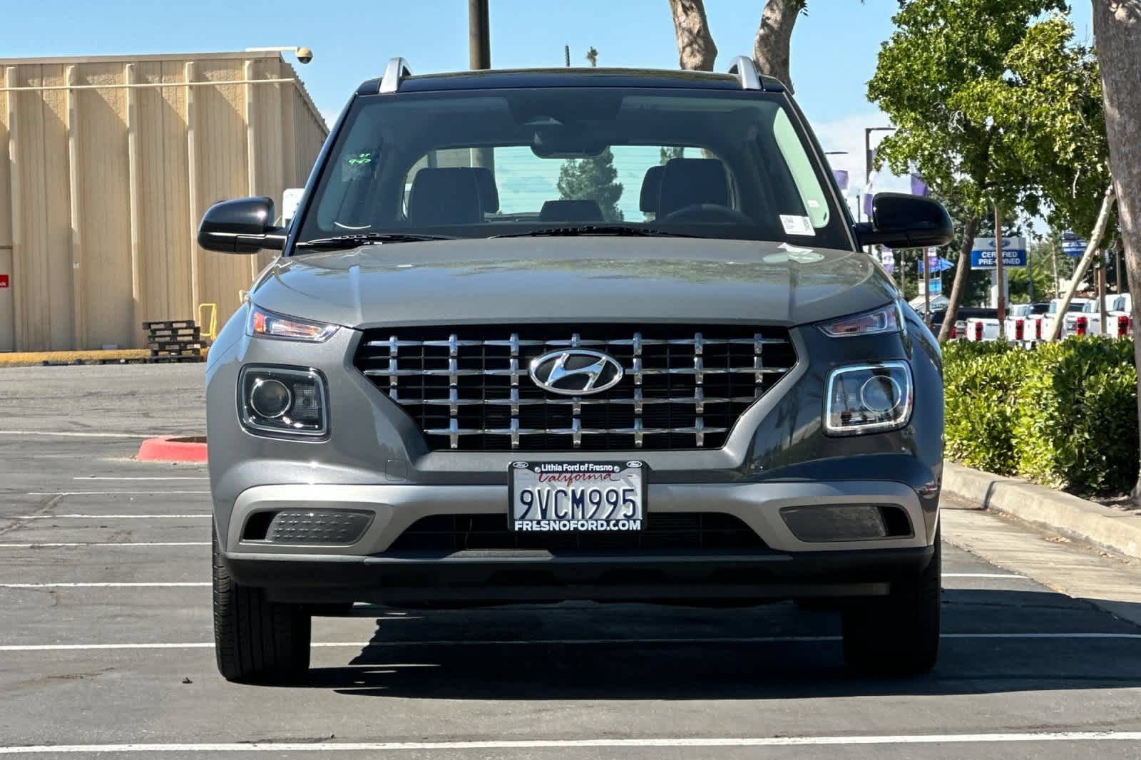 Used 2026 Hyundai Venue SEL FWD image 11