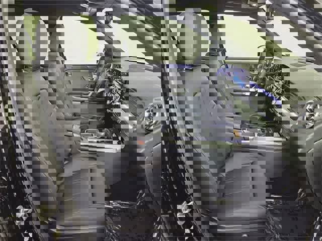 Used 2025 Mercedes-Benz GLB 250 GLB 250 image 23