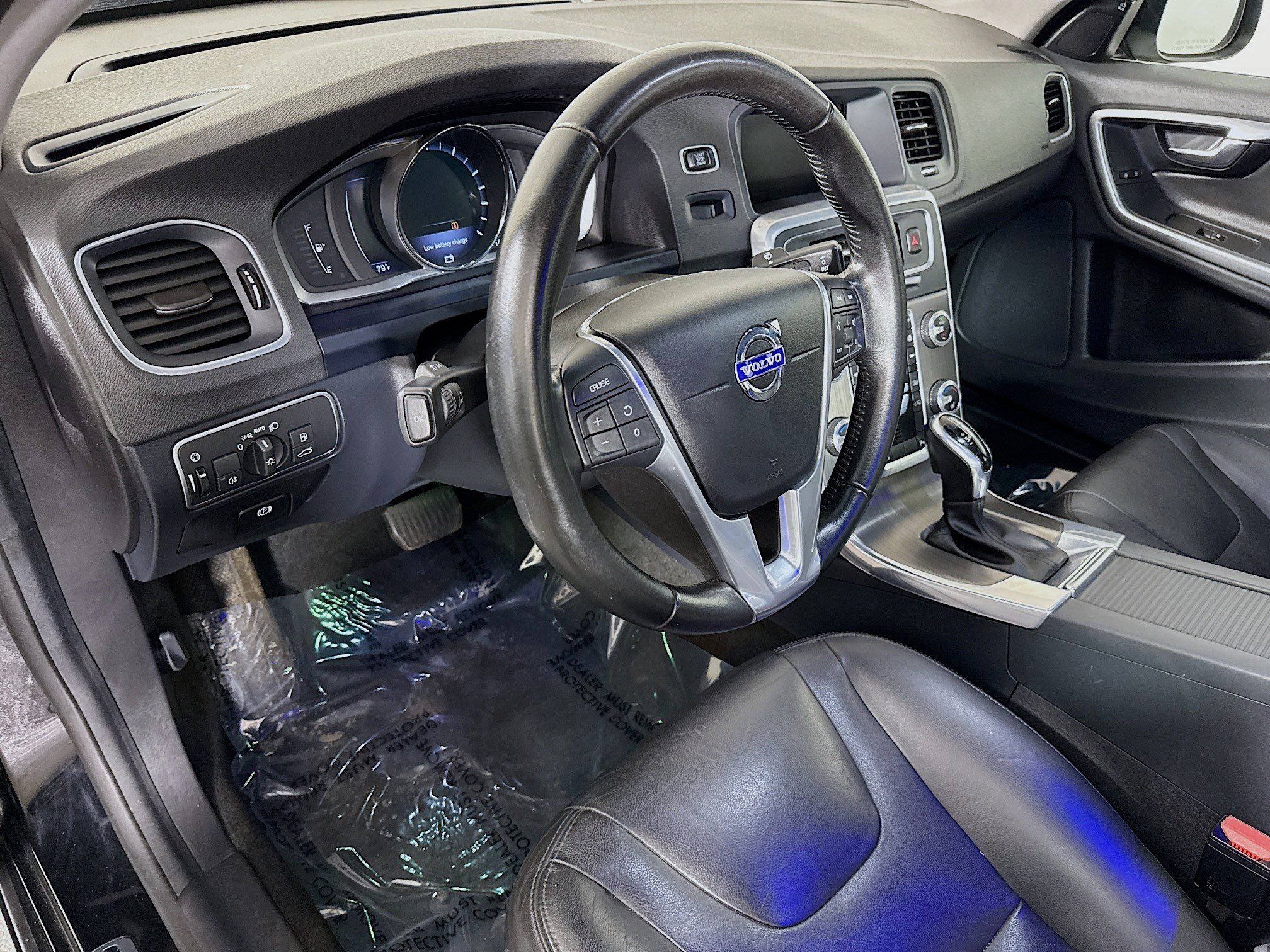 Used 2016 Volvo S60 T5 Premier w/ Convenience Package image 23