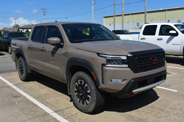 Used 2024 Nissan Frontier PRO-4X w/ Off-Road Protection Package image 3