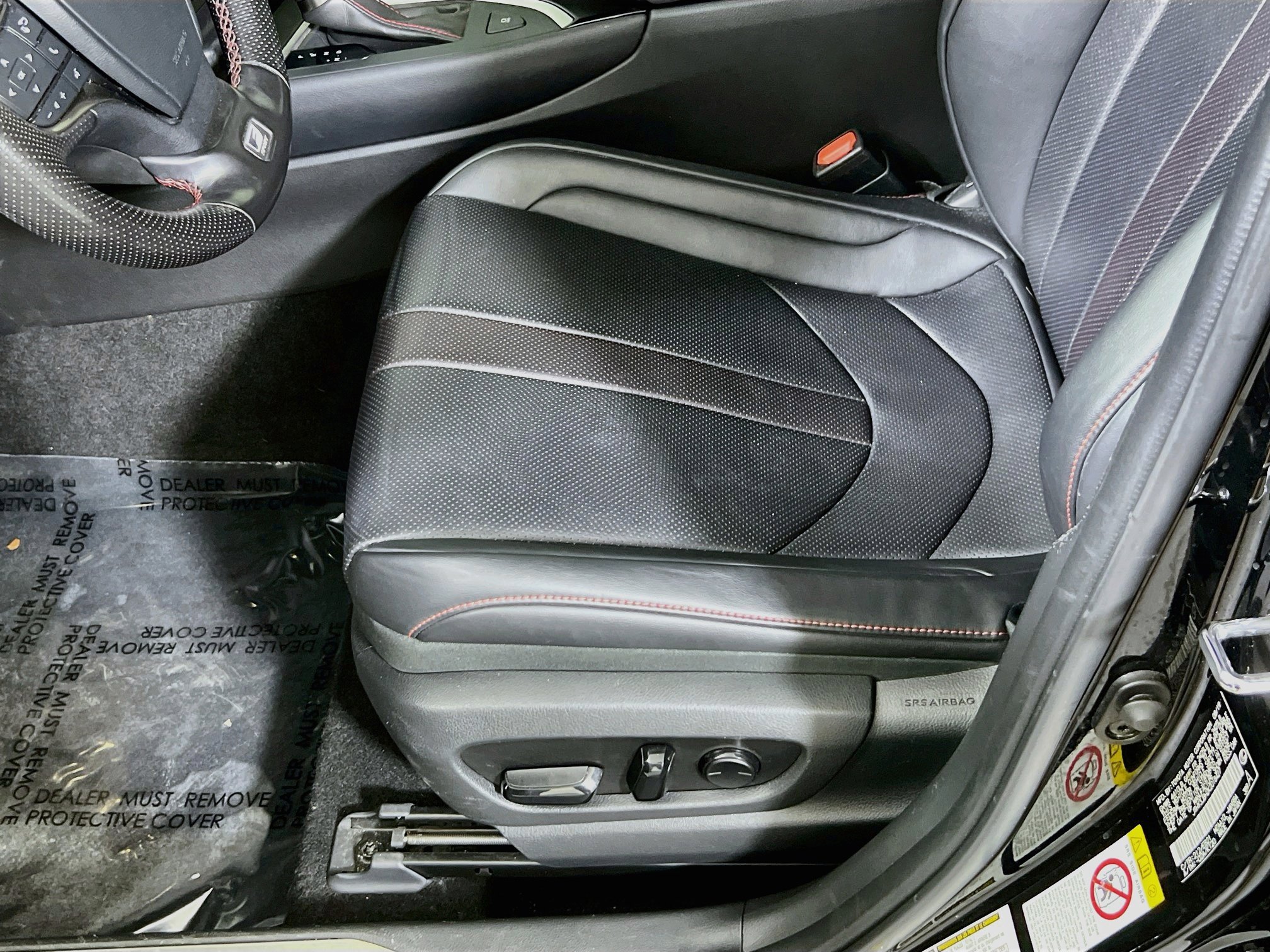Used 2019 Lexus UX 200 F Sport w/ F Sport Premium Package FWD image 18