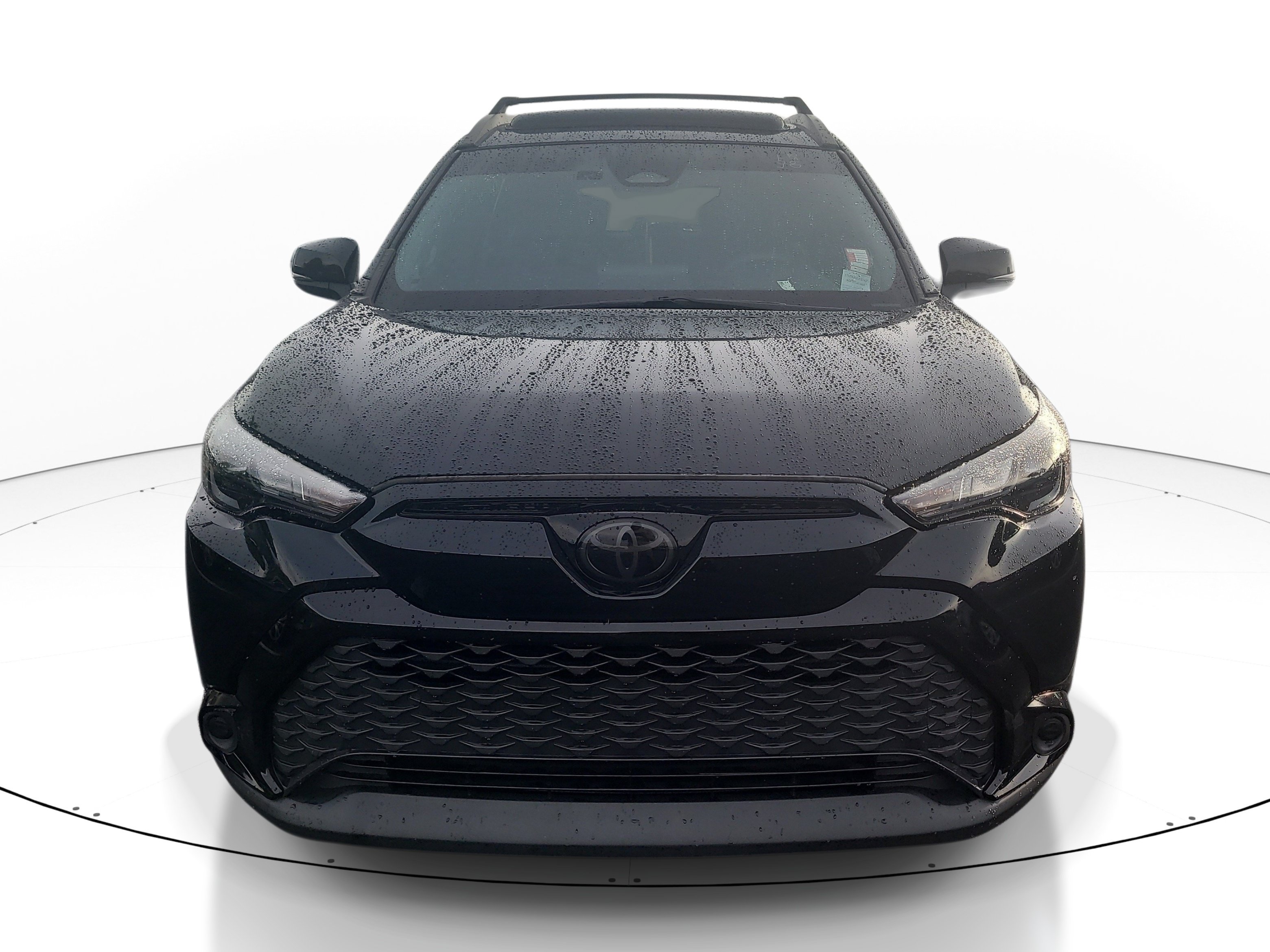 Used 2024 Toyota Corolla Cross AWD Hybrid w/ Moonroof Package image 2