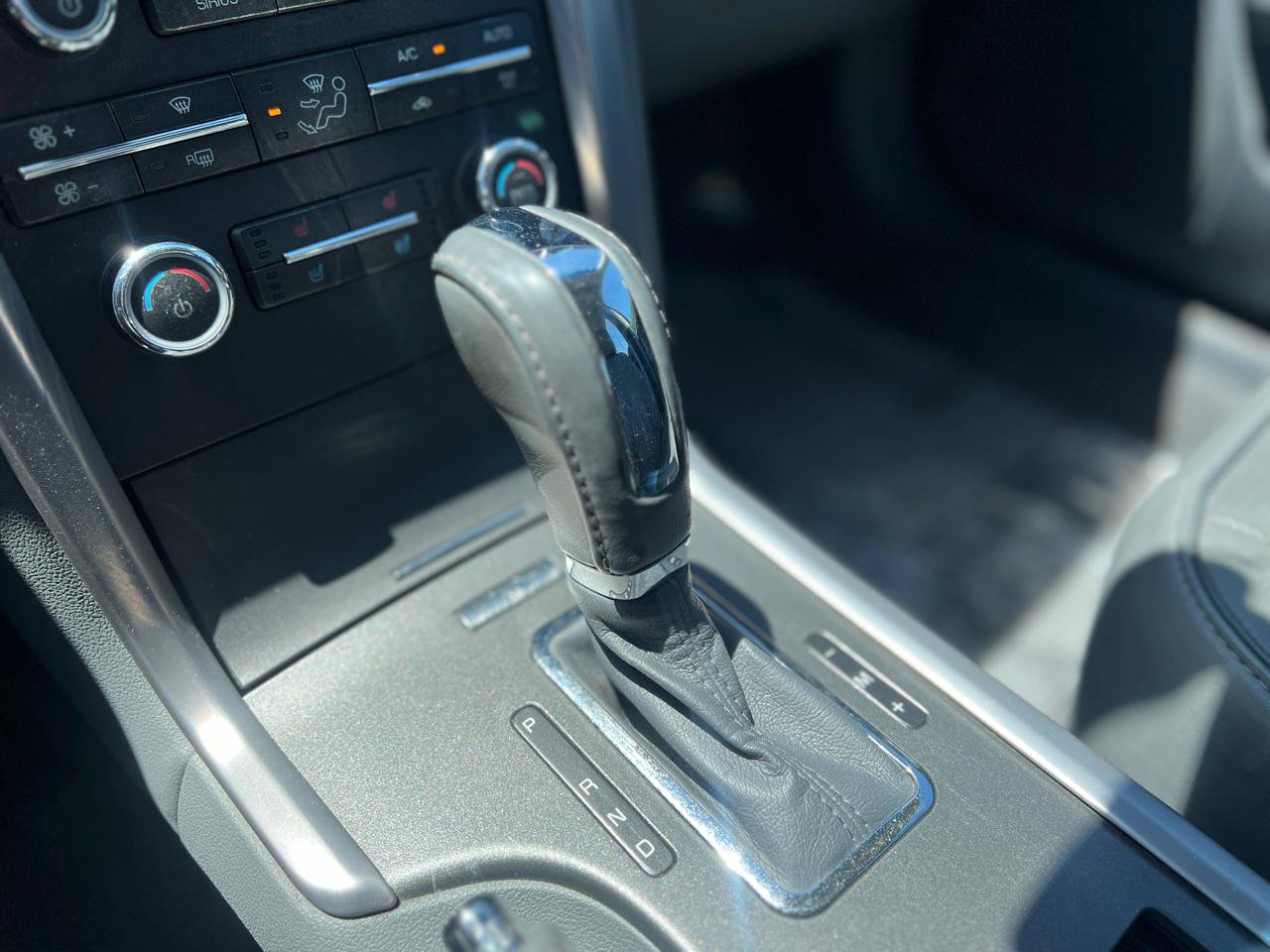 Used 2010 Lincoln MKZ FWD image 26