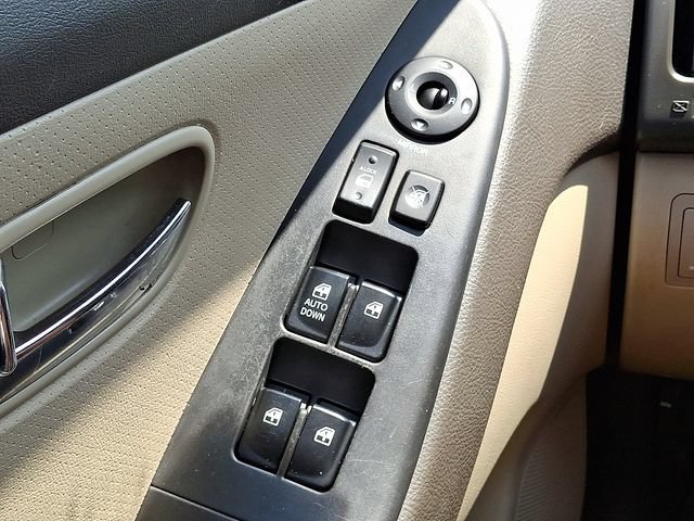 Used 2010 Hyundai Elantra GLS FWD image 23