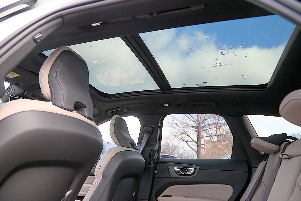 New 2026 Volvo XC60 B5 Plus w/ Protection Package Premier image 23