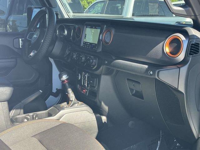 Used 2023 Jeep Gladiator Mojave AWD/4WD image 24