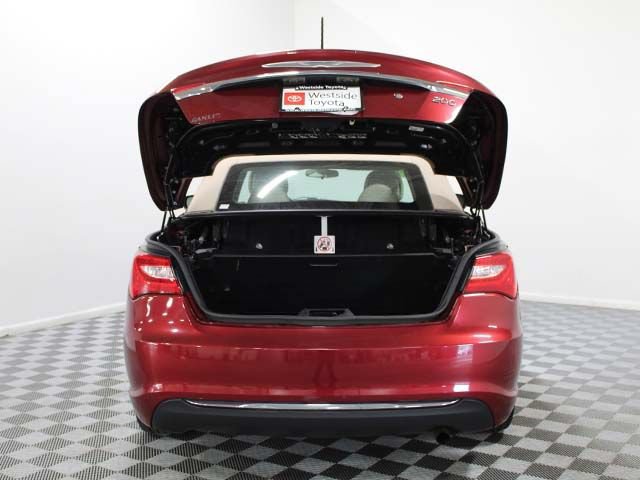 Used 2013 Chrysler 200 Touring FWD image 14