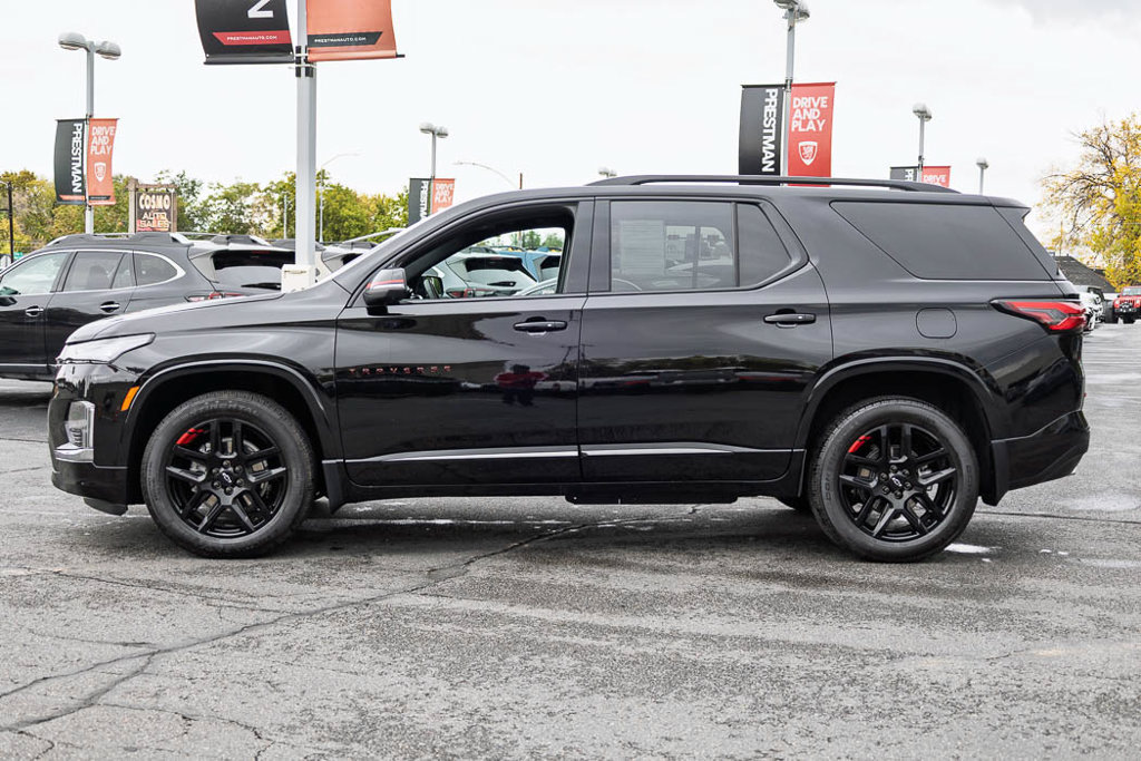 Used 2023 Chevrolet Traverse Premier w/ Redline Edition AWD/4WD image 17