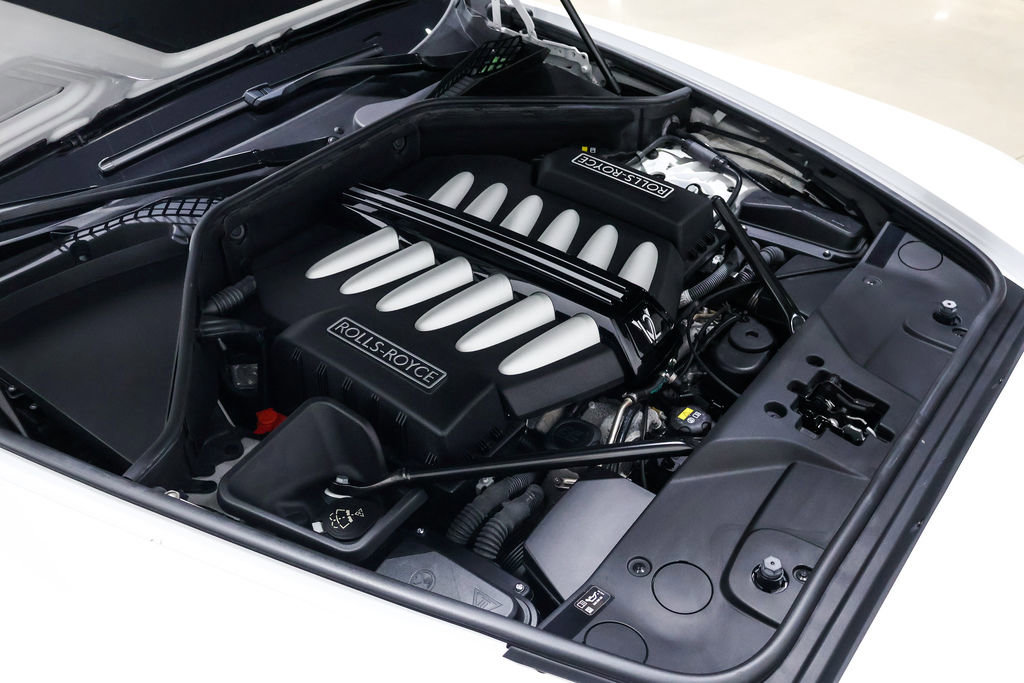 Used 2019 Rolls-Royce Dawn RWD image 64