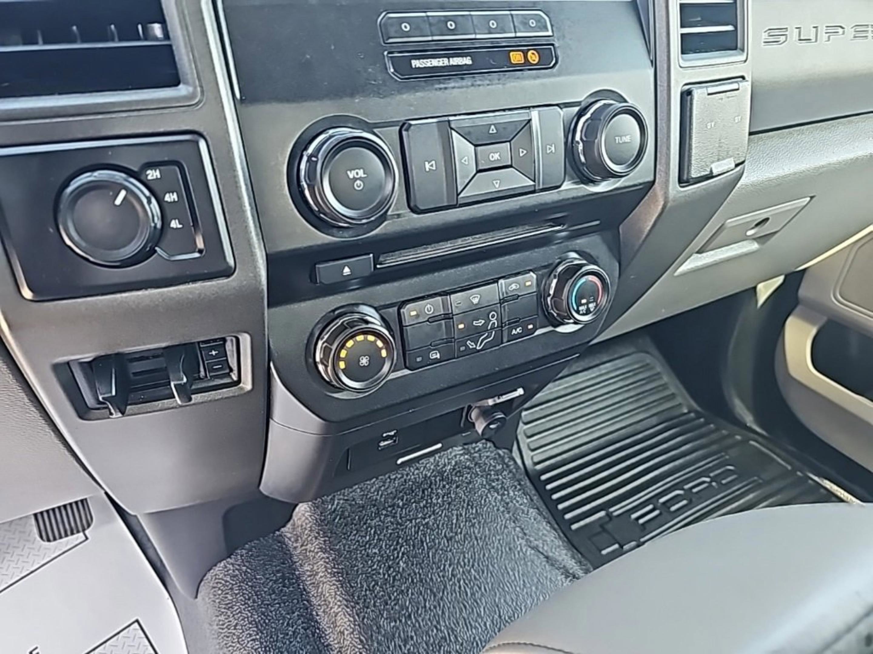 Used 2018 Ford F350 XL w/ Power Equipment Group image 23