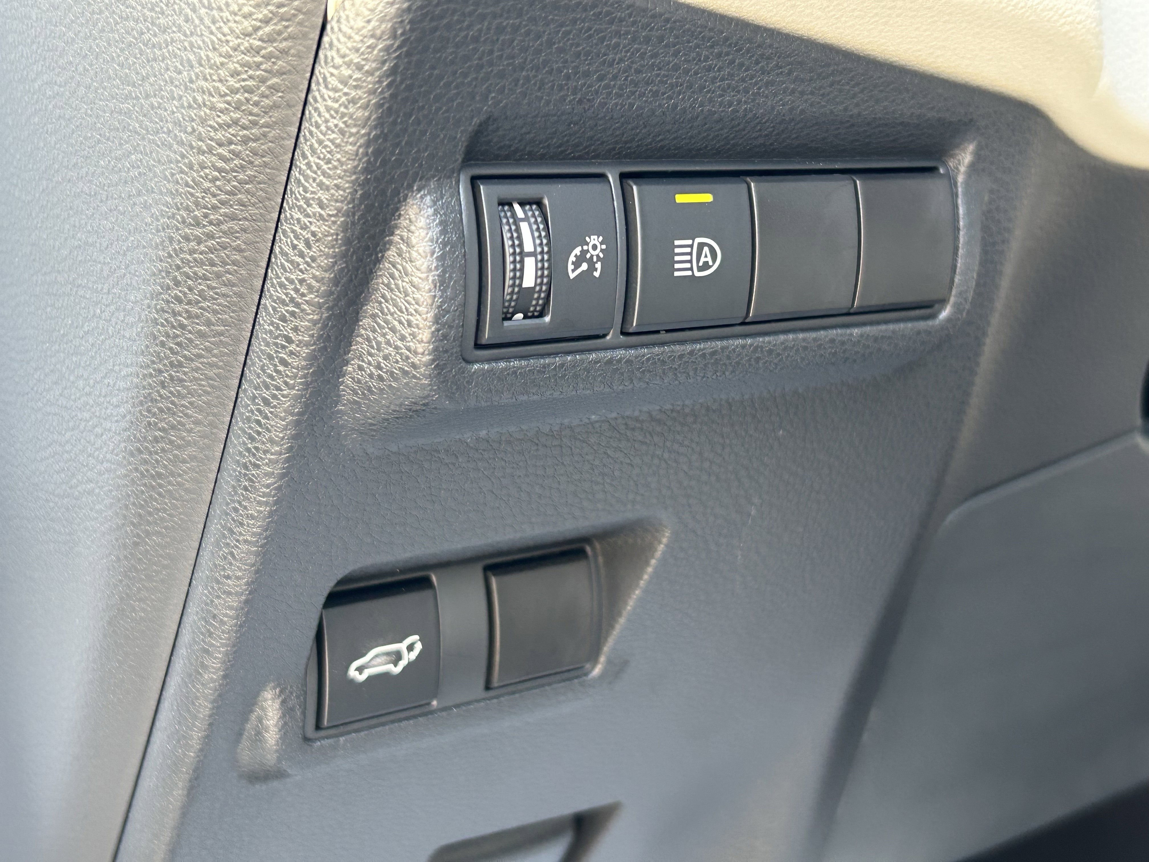 Certified 2023 Toyota Corolla Cross XLE w/ Convenience Package AWD/4WD image 15