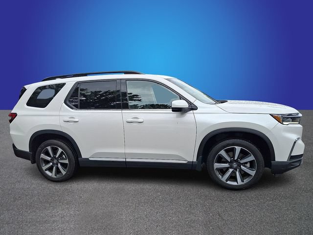 Used 2025 Honda Pilot Touring image 4
