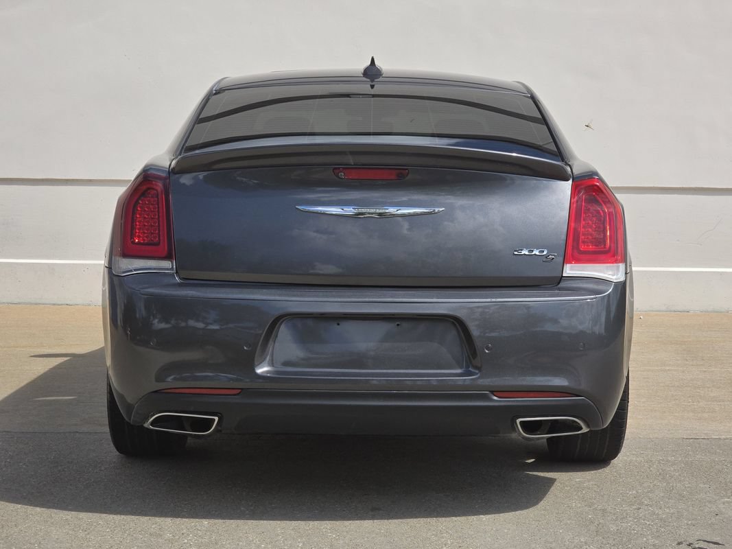 Used 2023 Chrysler 300 S RWD image 4
