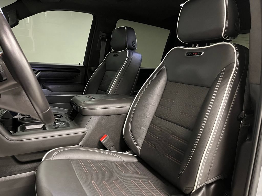Used 2024 GMC Sierra 2500 AT4X AWD/4WD image 22
