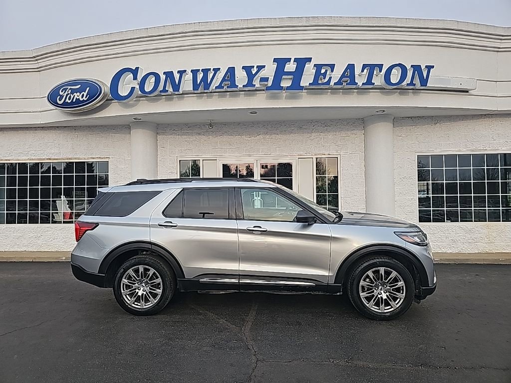 Used 2025 Ford Explorer Active w/ Active Comfort Package