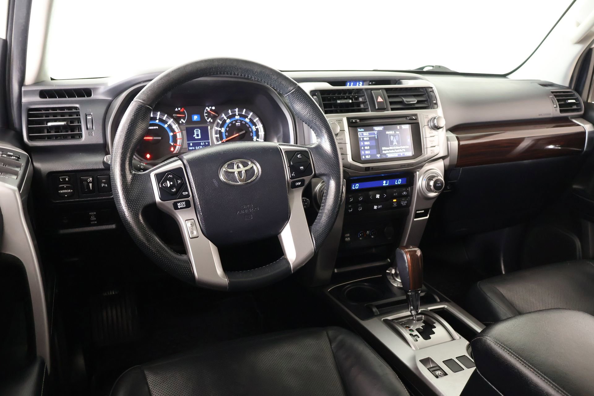 Used 2018 Toyota 4Runner Limited AWD/4WD image 2