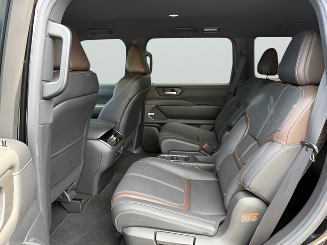 Used 2025 Nissan Armada SL w/ Captain's Chari Seat Package RWD image 28