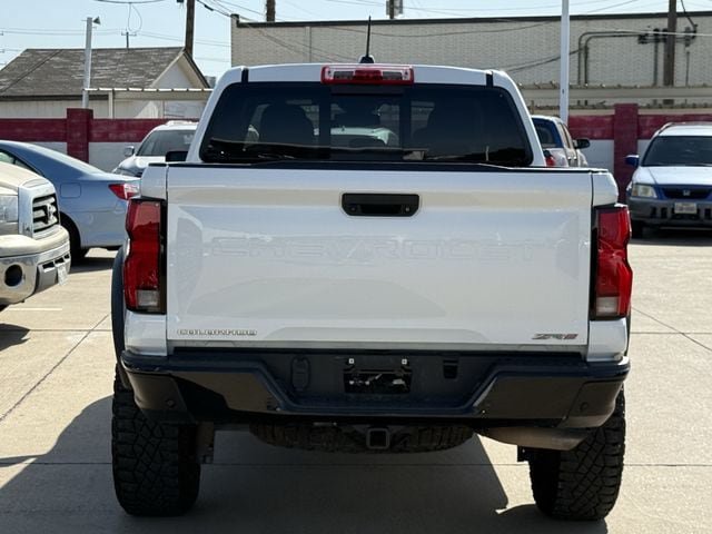 Used 2024 Chevrolet Colorado ZR2 w/ Safety Package AWD/4WD image 5