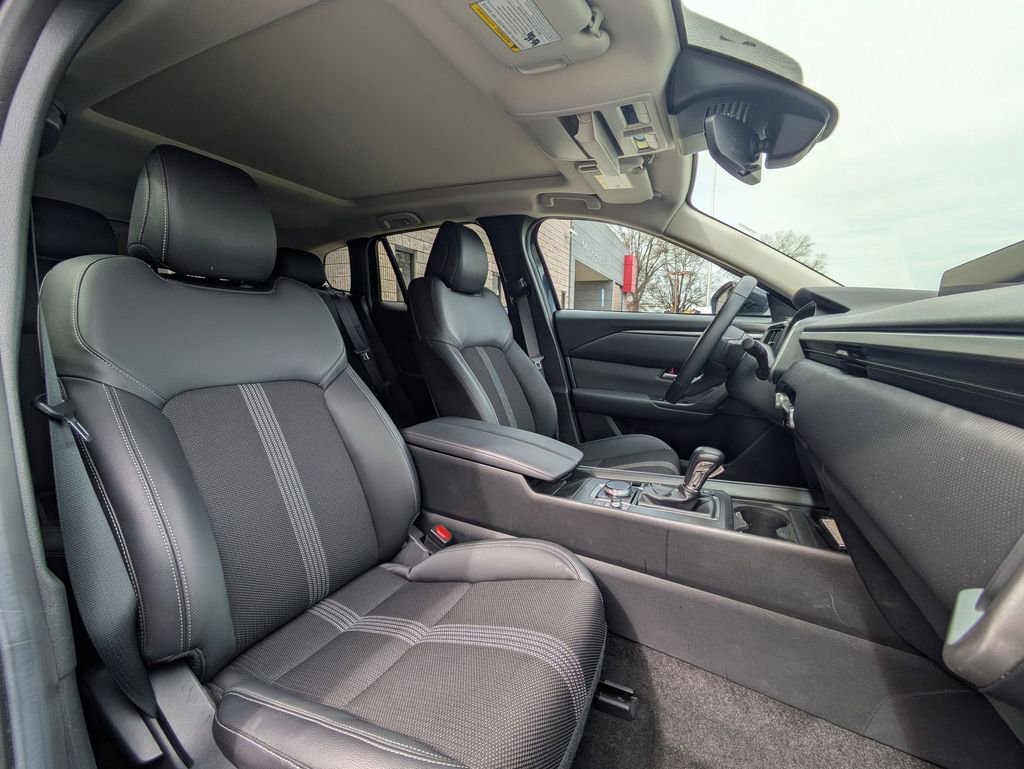 Used 2025 MAZDA CX-50 AWD 2.5 S w/ Premium Package image 28