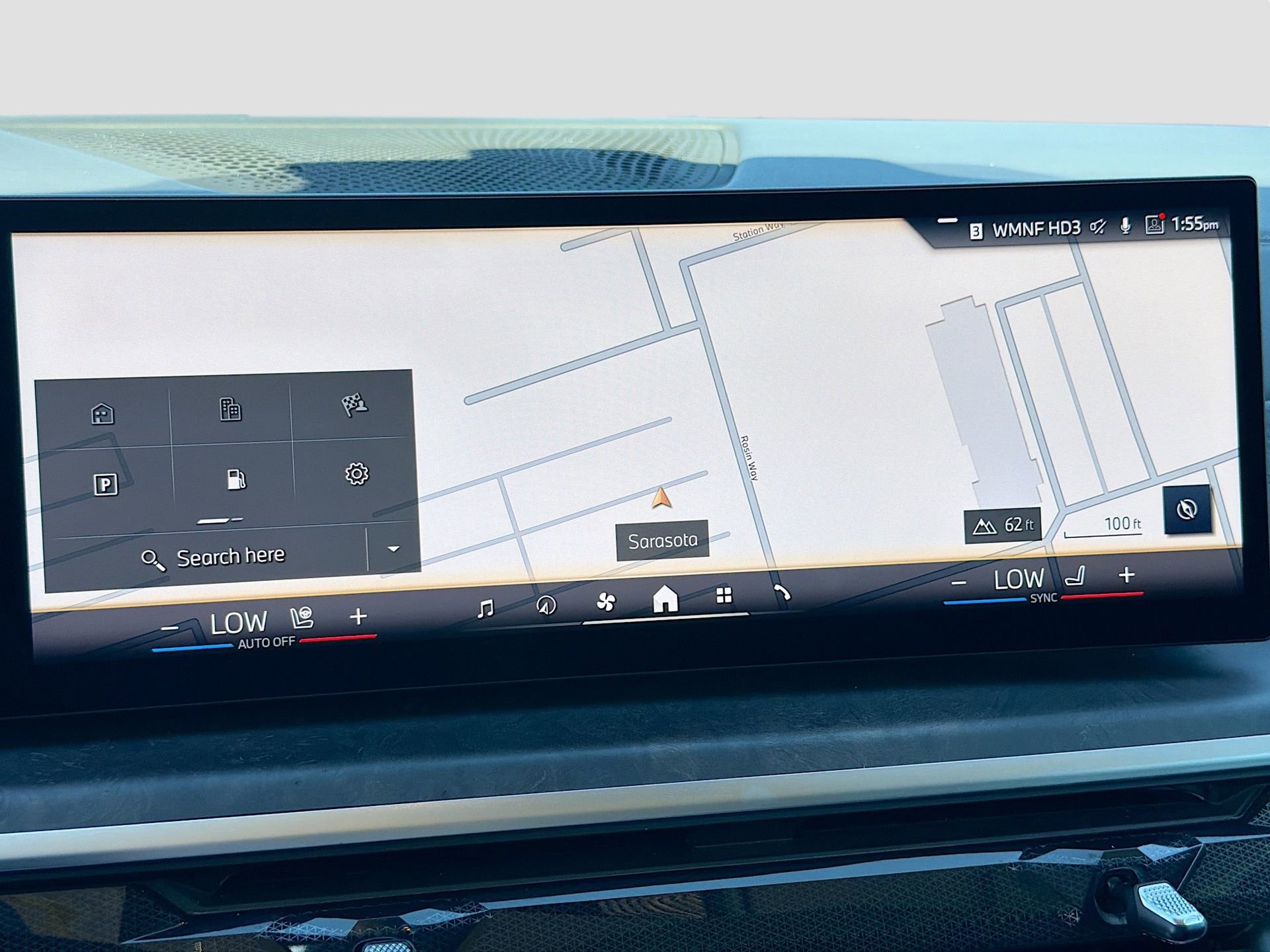 Certified 2025 BMW X7 xDrive40i w/ Premium Package image 36