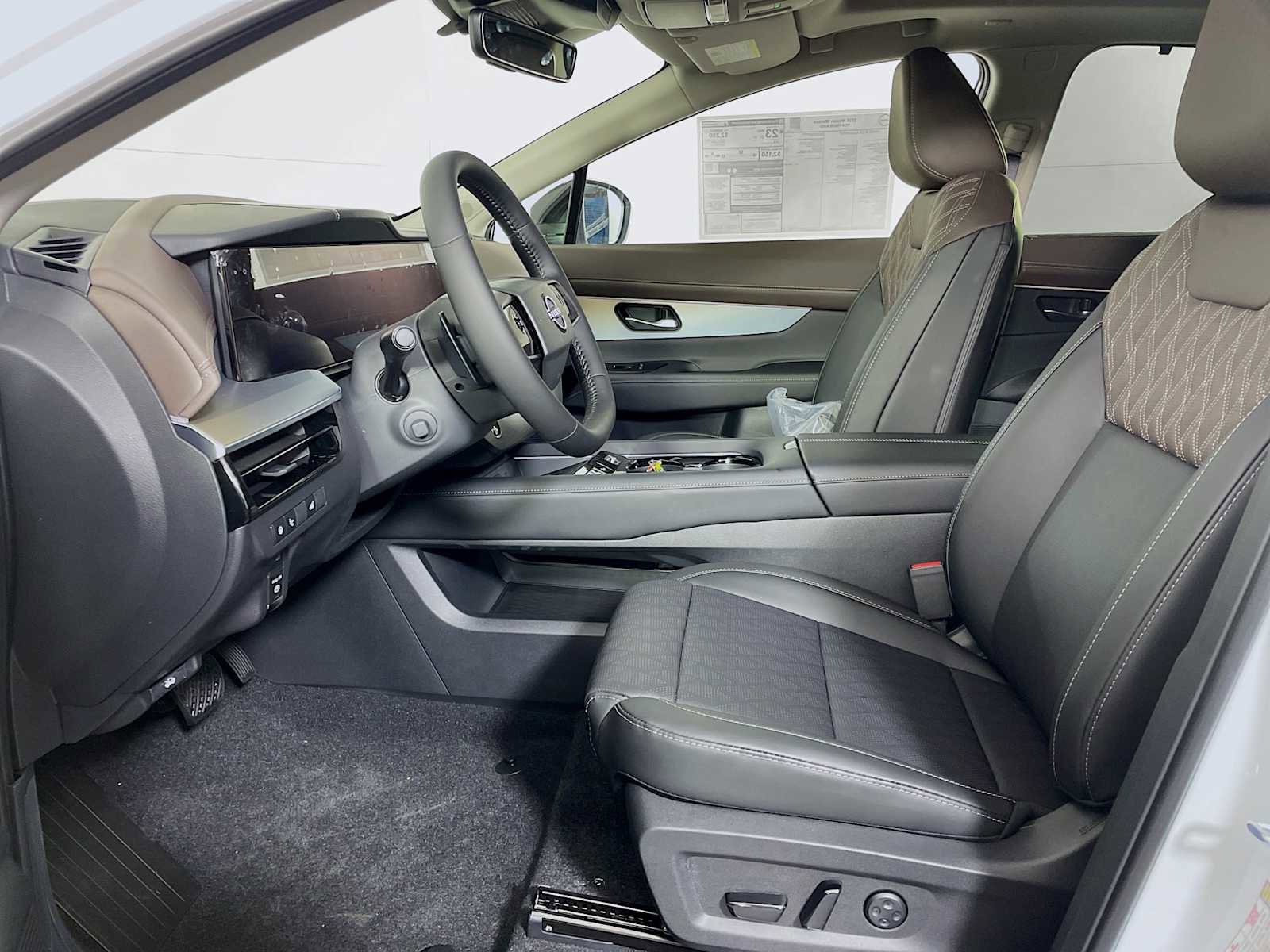 New 2026 Nissan Murano Platinum w/ Cargo Package image 3