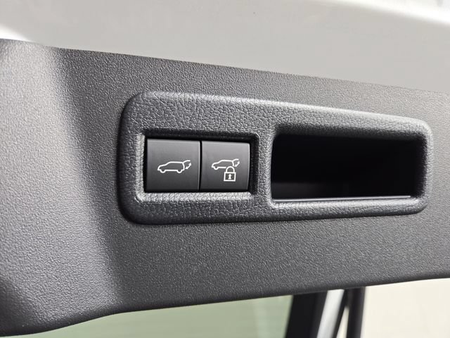 New 2026 Toyota C-HR AWD/4WD image 33