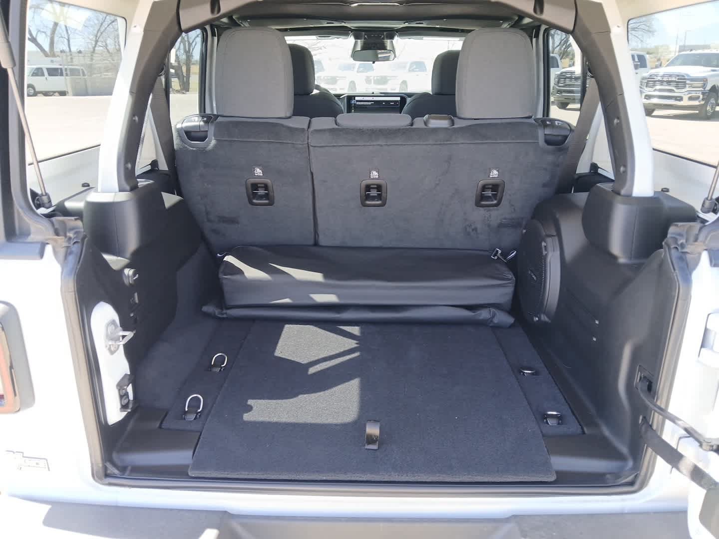 Used 2025 Jeep Wrangler Unlimited Sport AWD/4WD image 7